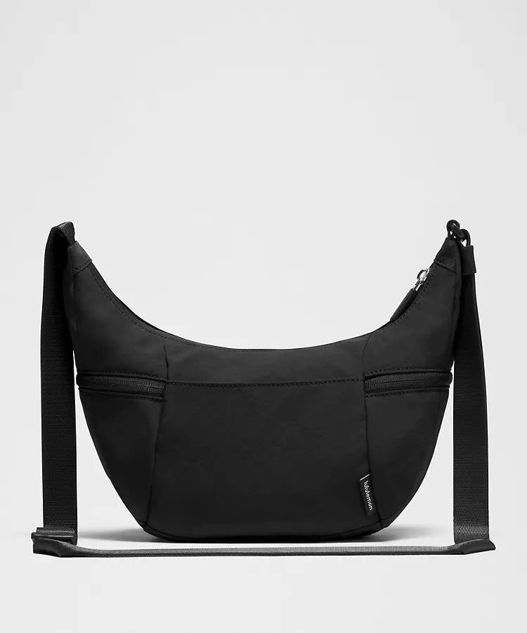Lululemon Bolsa cruzada tipo slouchy 6L | Negro