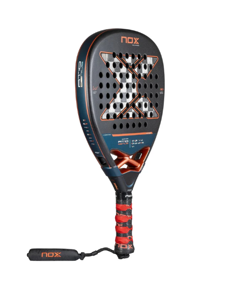 PALA NOX AT10 GENIUS ATTACK 18K AGUSTIN TAPIA 2025