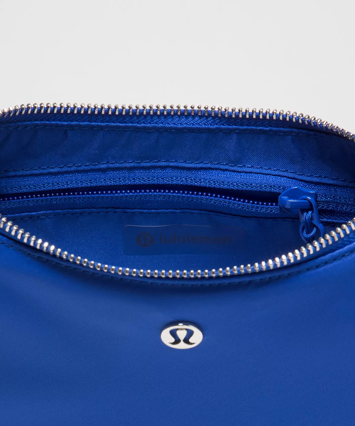City Essentials Small Shoulder Bag 3L