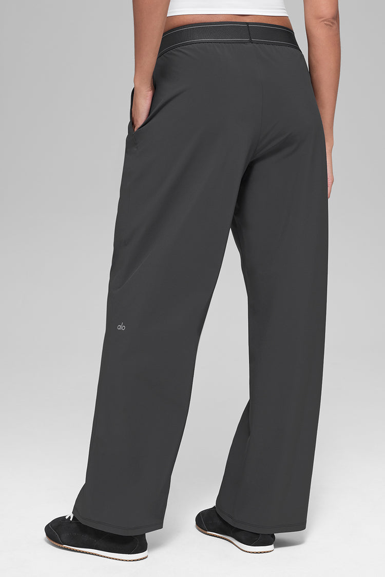 Pantalón alo siut up corte regular gris