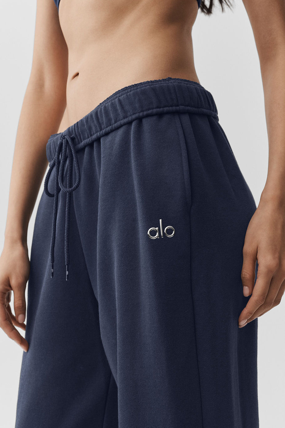 Pantalón alo accolade pierna recta navy