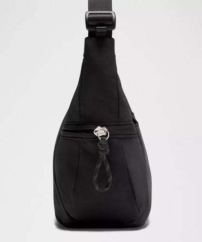 Lululemon Bolsa cruzada tipo slouchy 6L | Negro